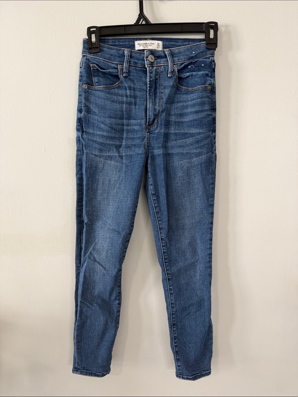Abercrombie & Fitch Women's Skinny Jeans - Medium Blue Wash